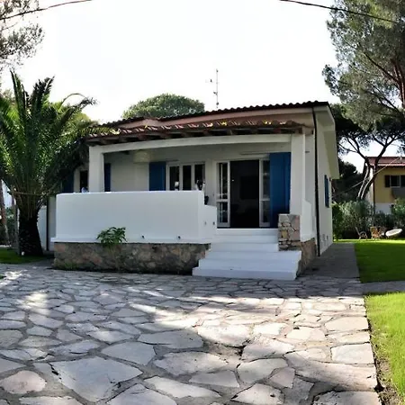 Montecristo 호텔 마리나디캄포